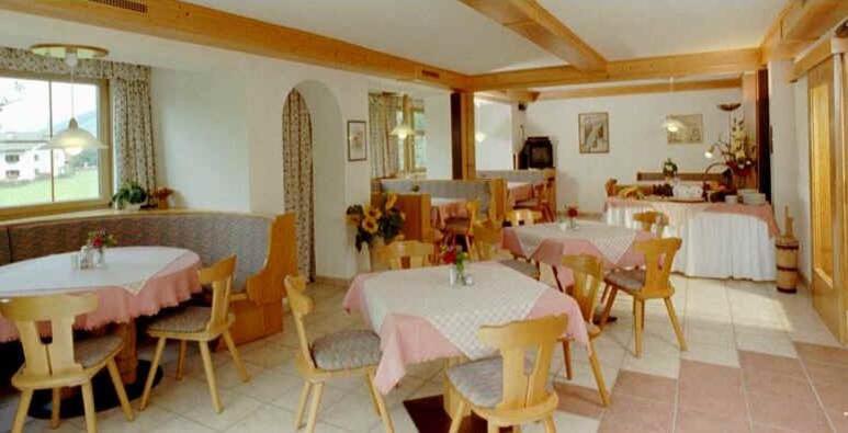 Hotel-Pension Stallinger Weyregg Exteriör bild